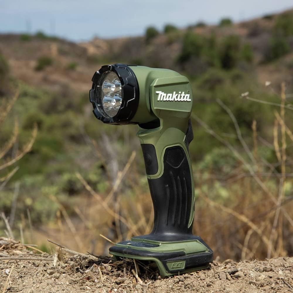 image:imageMakita DML815 18V LXT LithiumIon Cordless LED Flashlight Flashlight OnlyCamo Green