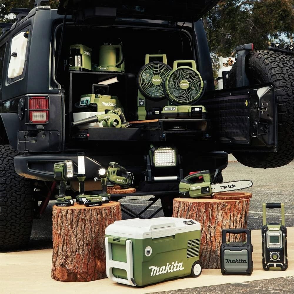 image:imageMakita DML815 18V LXT LithiumIon Cordless LED Flashlight Flashlight OnlyCamo Green