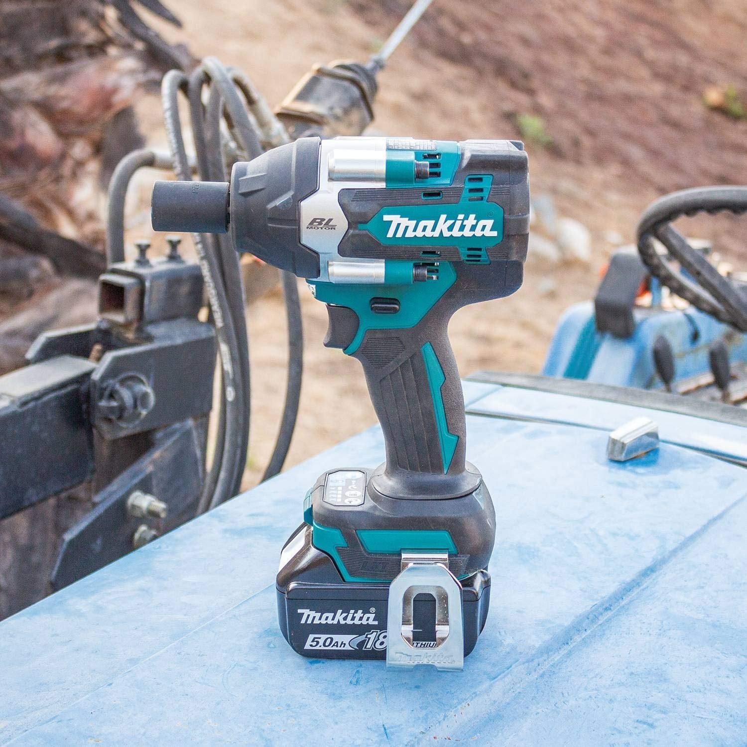 image:imageMakita XWT18T 18V LXT LithiumIon Brushless Cordless 4Speed MidTorque 12 Sq Drive Impact Wrench Kit wDetent Anvil 50Ah