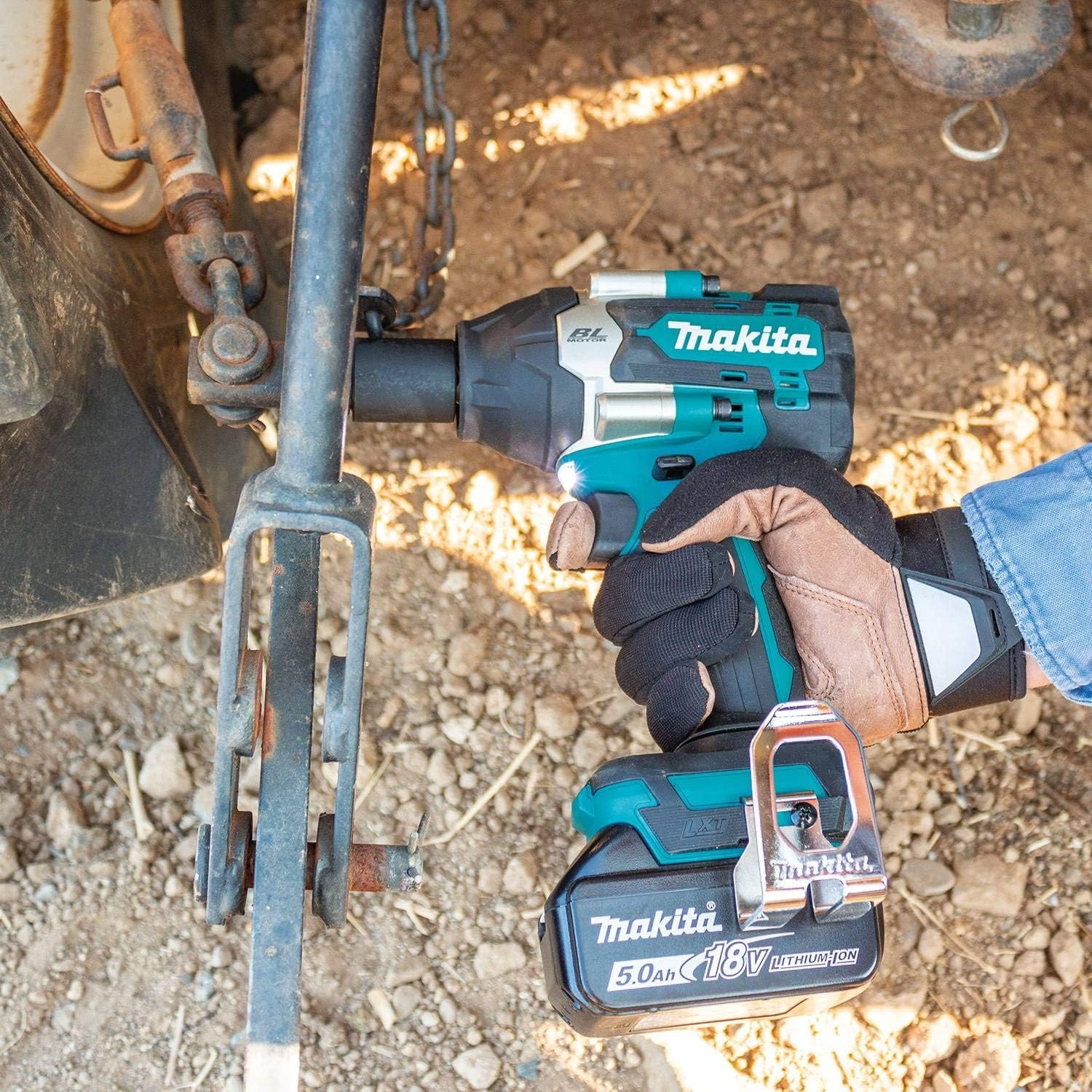 image:imageMakita XWT18T 18V LXT LithiumIon Brushless Cordless 4Speed MidTorque 12 Sq Drive Impact Wrench Kit wDetent Anvil 50Ah