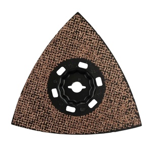 Makita E-08648 StarlockMax® Oscillating Multi-Tool 4-1/2″ Tungsten Carbide 40 Grit Delta Triangle Sanding Pad