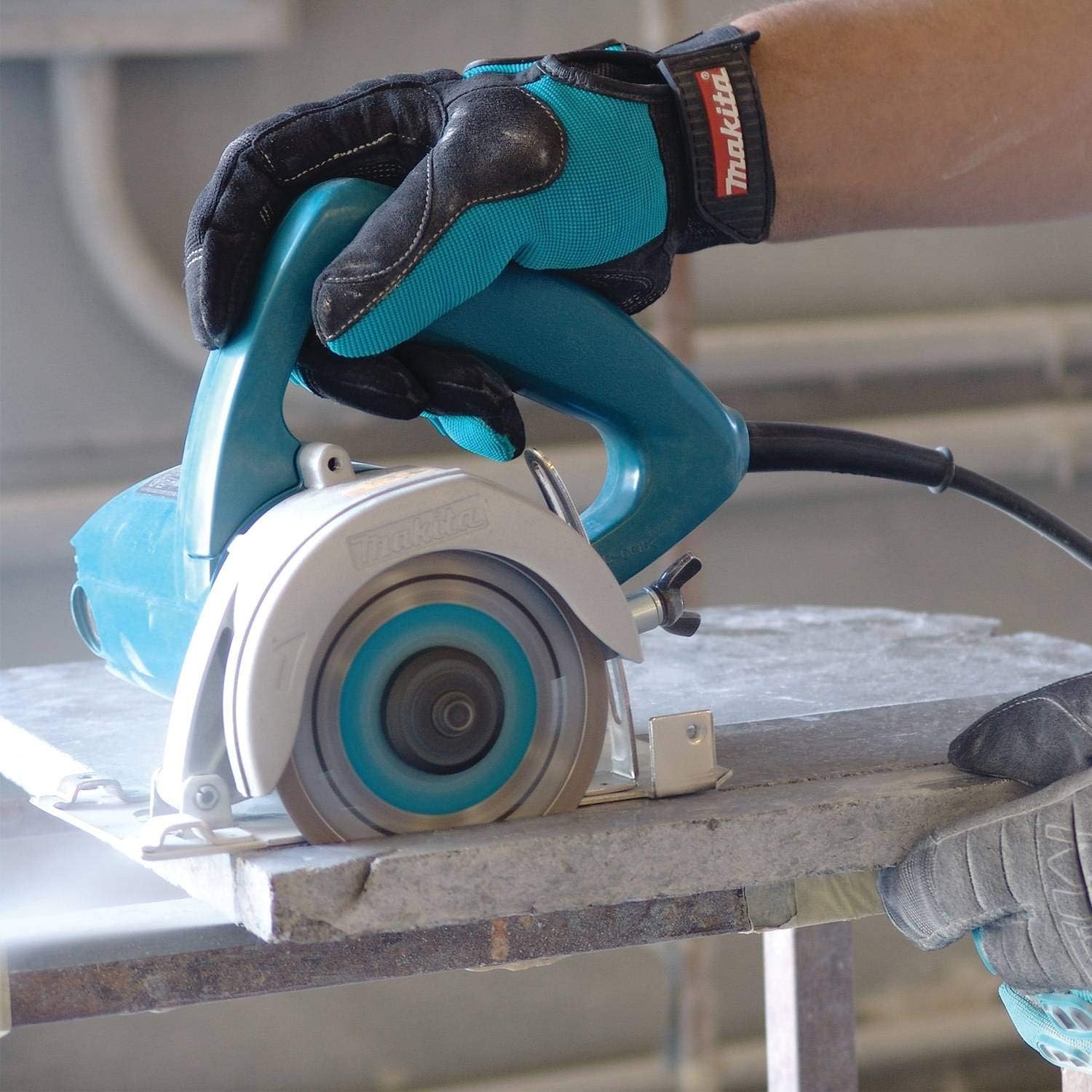 image:imageMakita 4100NH 438 Masonry Saw4 38