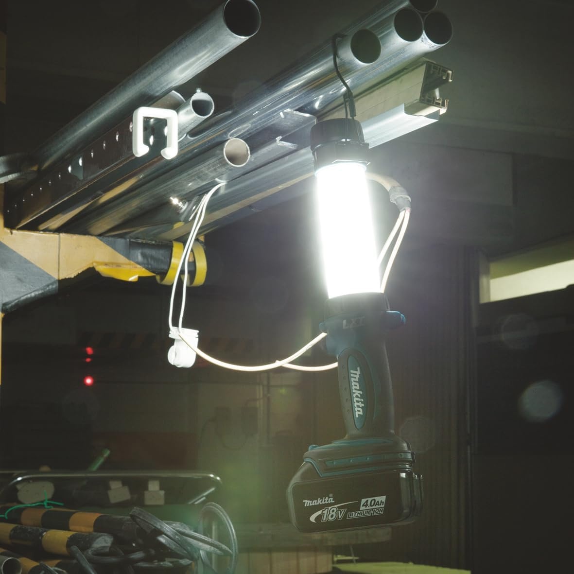 image:imageMakita DML806 18V LXT LithiumIon Cordless LED LanternFlashlight ToolTeal