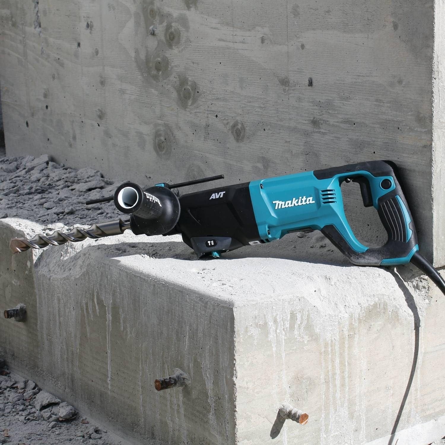 image:imageMakita HR2641X1 SDSPLUS 3Mode Variable Speed AVT Rotary Hammer with Case and 412 Angle Grinder 1