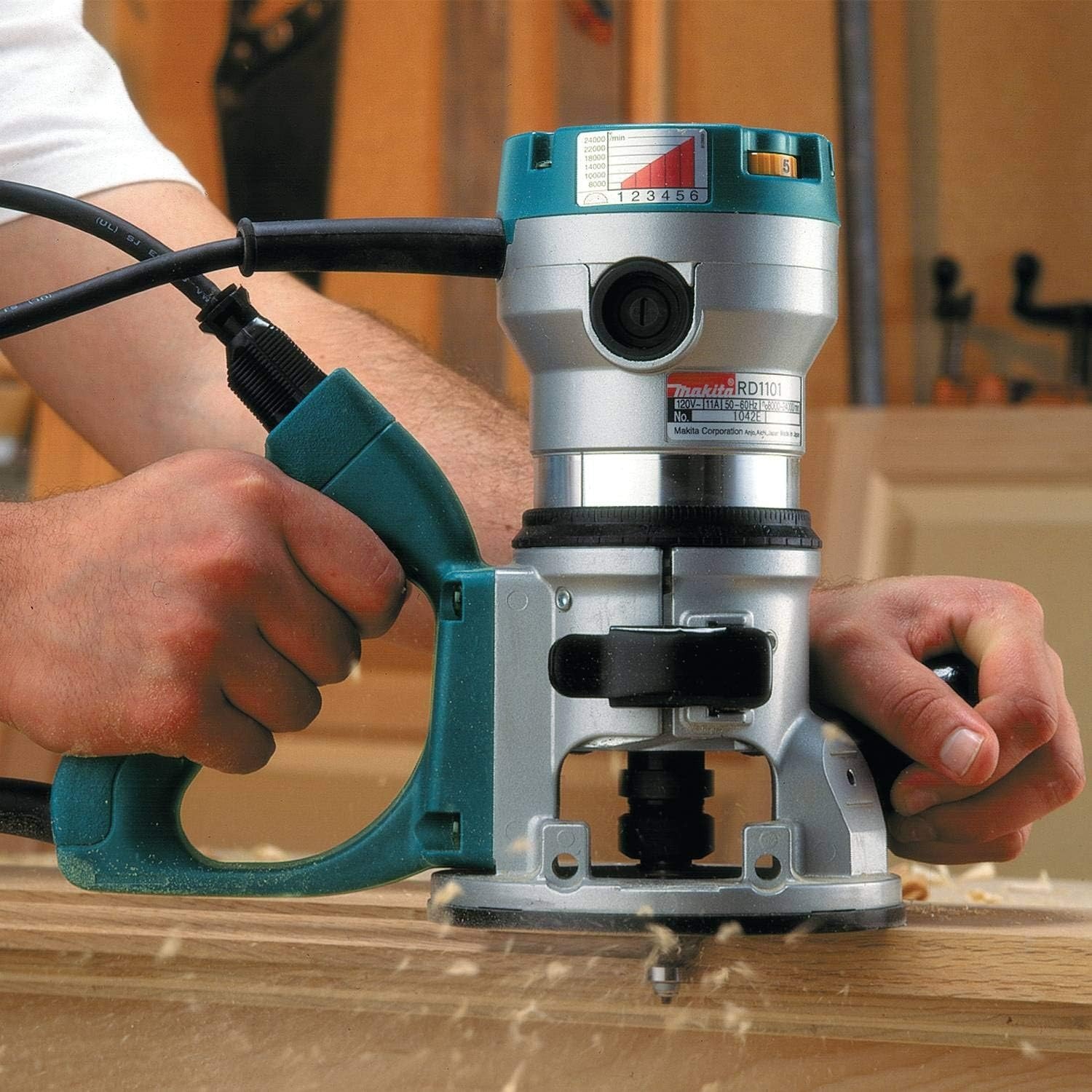 image:imageMakita RD1101 214 HP DHandle Router