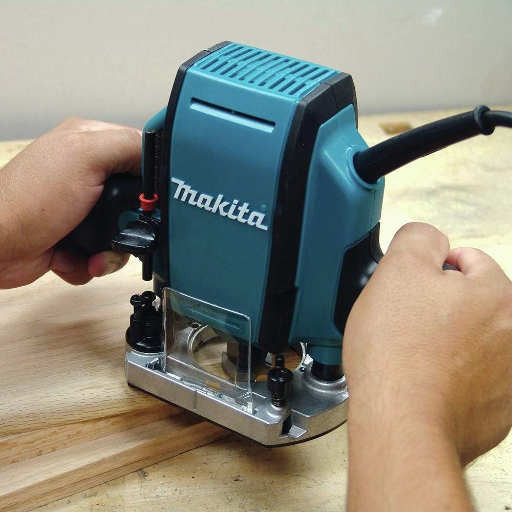image:imageMakita RP0900K 114 HP Plunge RouterOne Size