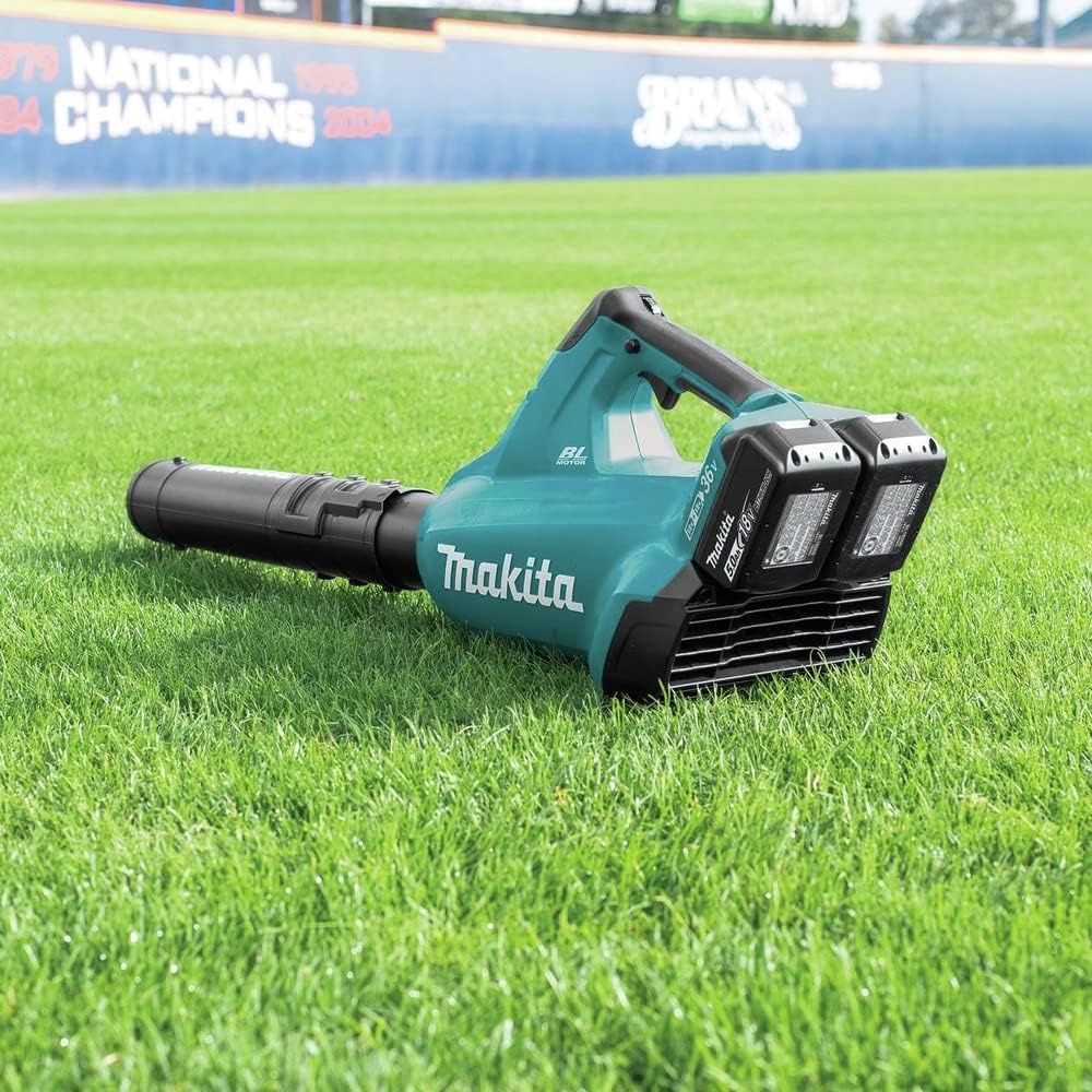 image:imageMakita XBU02PT1 36V 18V X2 LXT Brushless Blower Kit with 4 Batteries 50AhBlower Kit