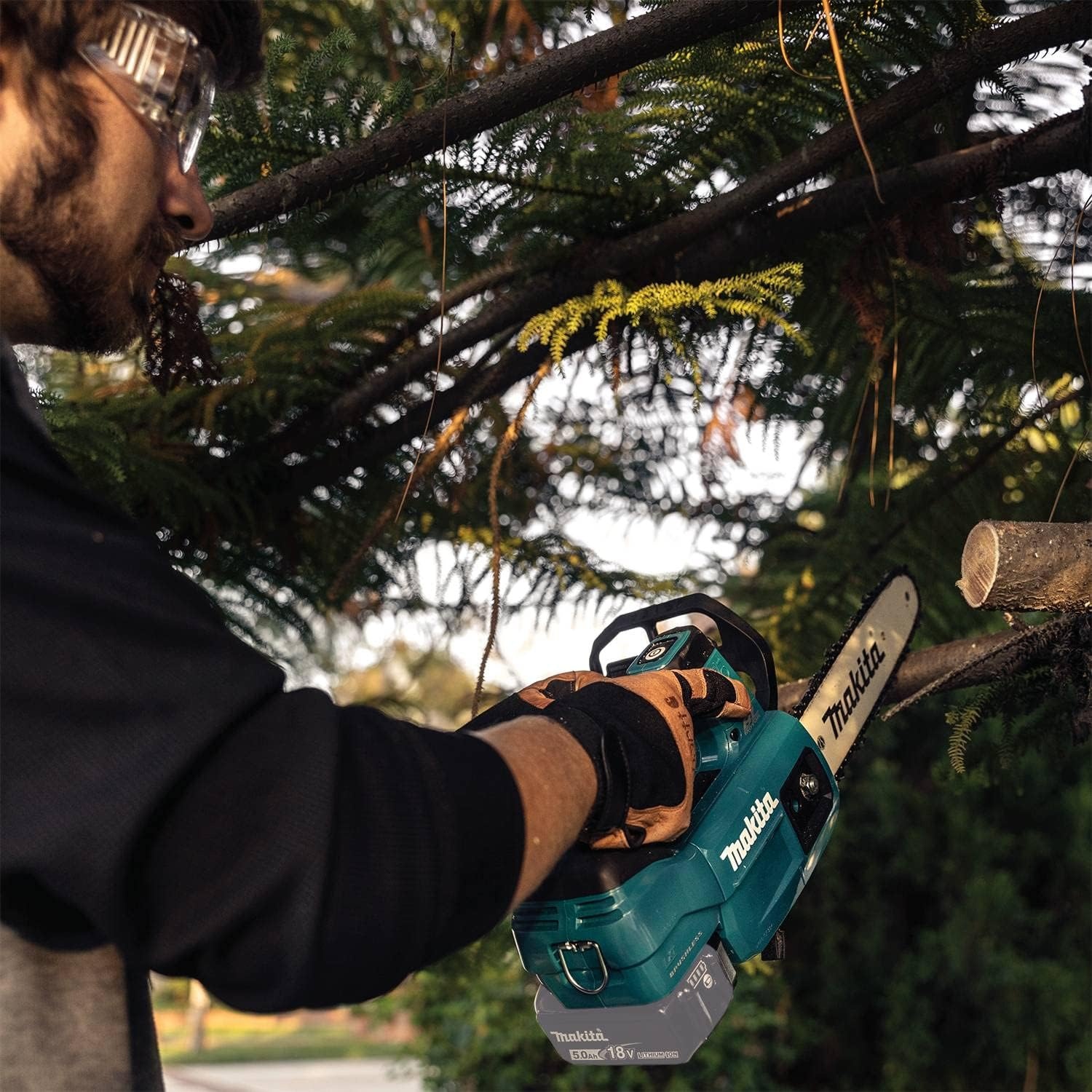 image:imageMakita XCU10SM1 18V LXT LithiumIon Brushless Cordless 12 Top Handle Chain Saw Kit 40 AhChain Saw Tool Only