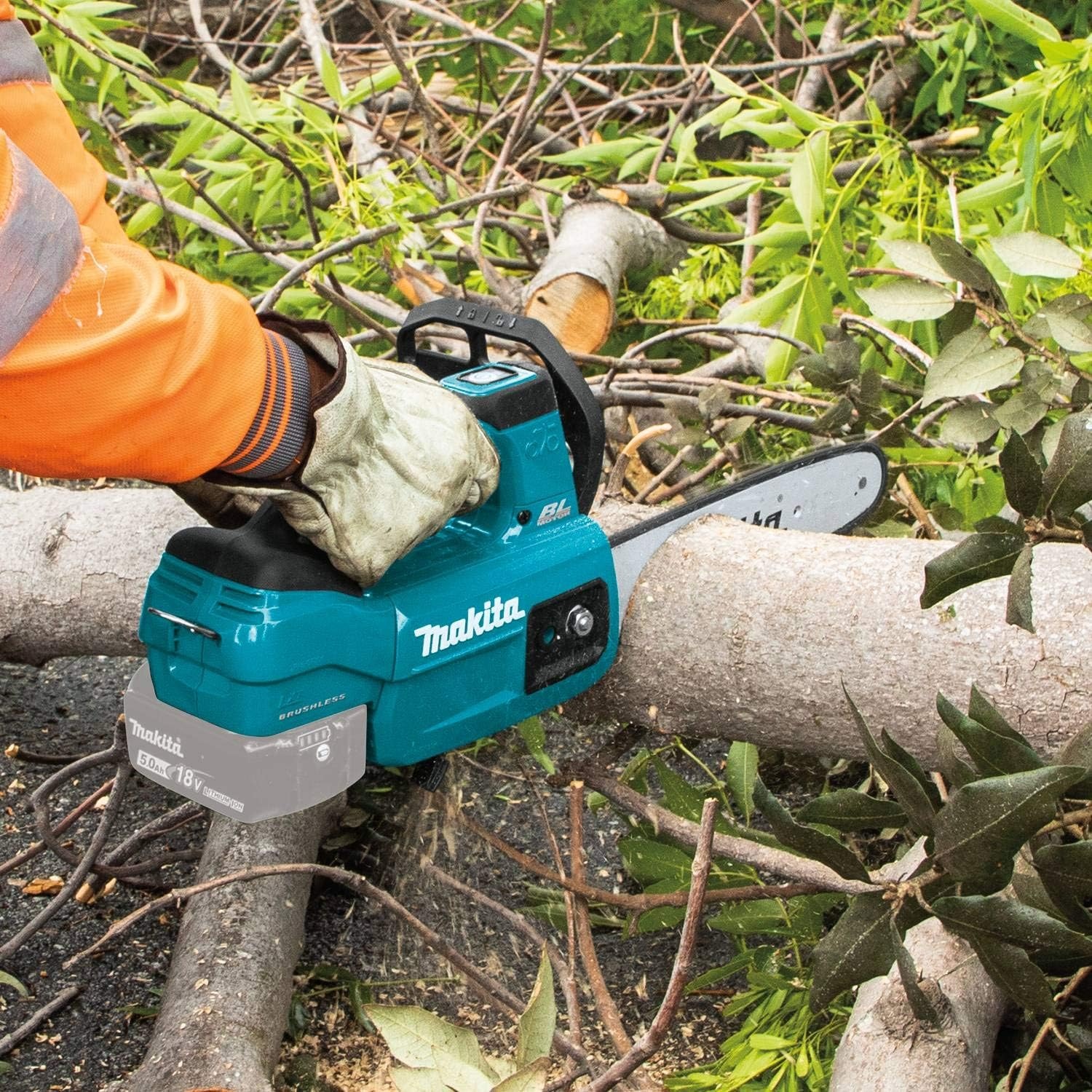 image:imageMakita XCU10SM1 18V LXT LithiumIon Brushless Cordless 12 Top Handle Chain Saw Kit 40 AhChain Saw Tool Only