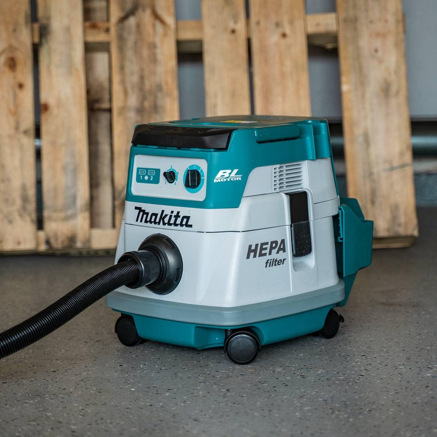 image:imageMakita XCV21PTX 36V 18V X2 LXT Brushless 21 Gallon HEPA Filter Dry Dust Extractor Kit 50AhDust Extractor