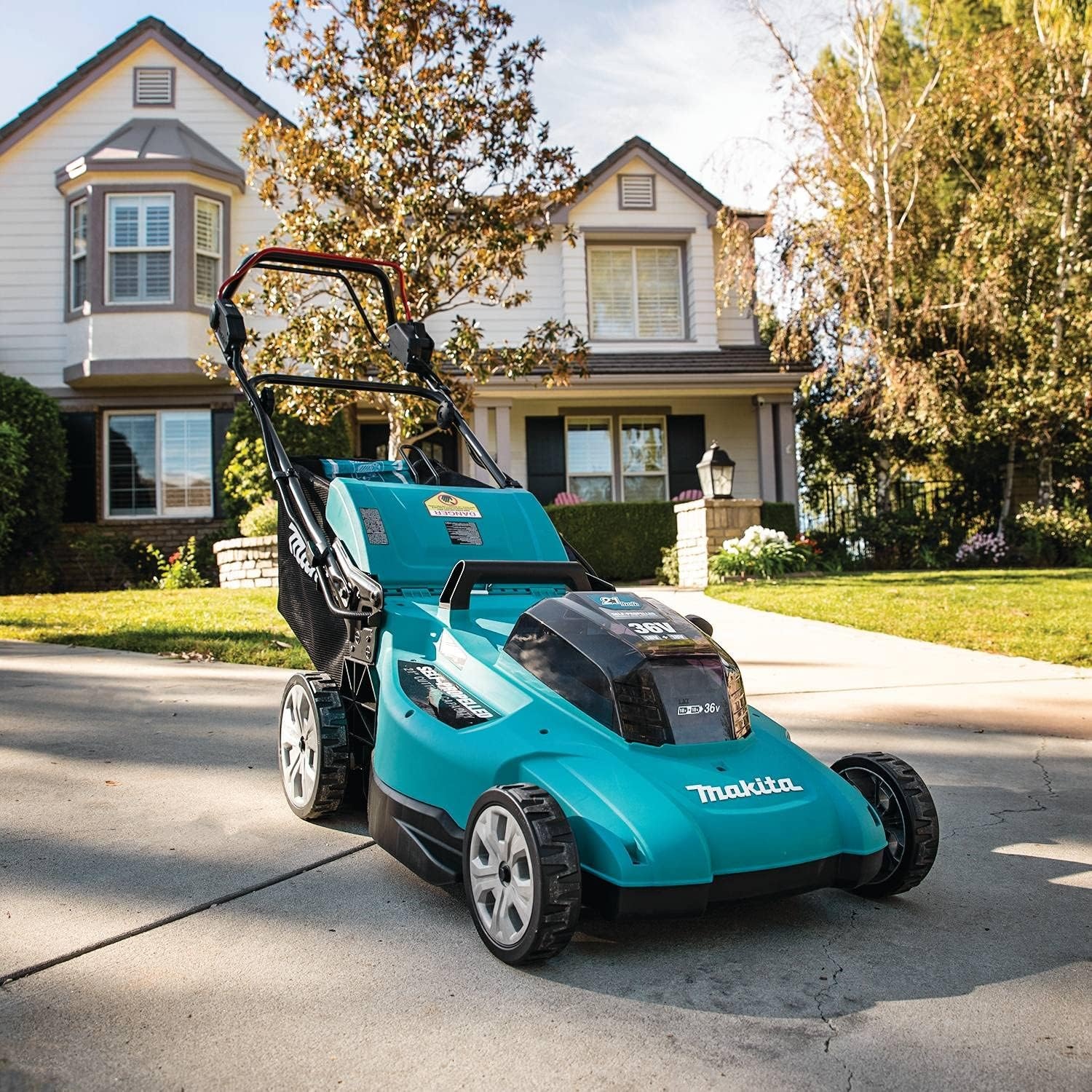 image:imageMakita XML11CT1 36V 18V X2 LXT 21 SelfPropelled Lawn Mower Kit with 4 Batteries 50Ah