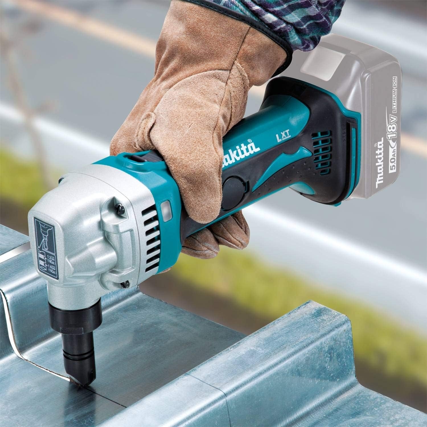 image:imageMakita XNJ01Z 18V LXT LithiumIon Cordless 16 Gauge Nibbler Tool OnlyBare Tool