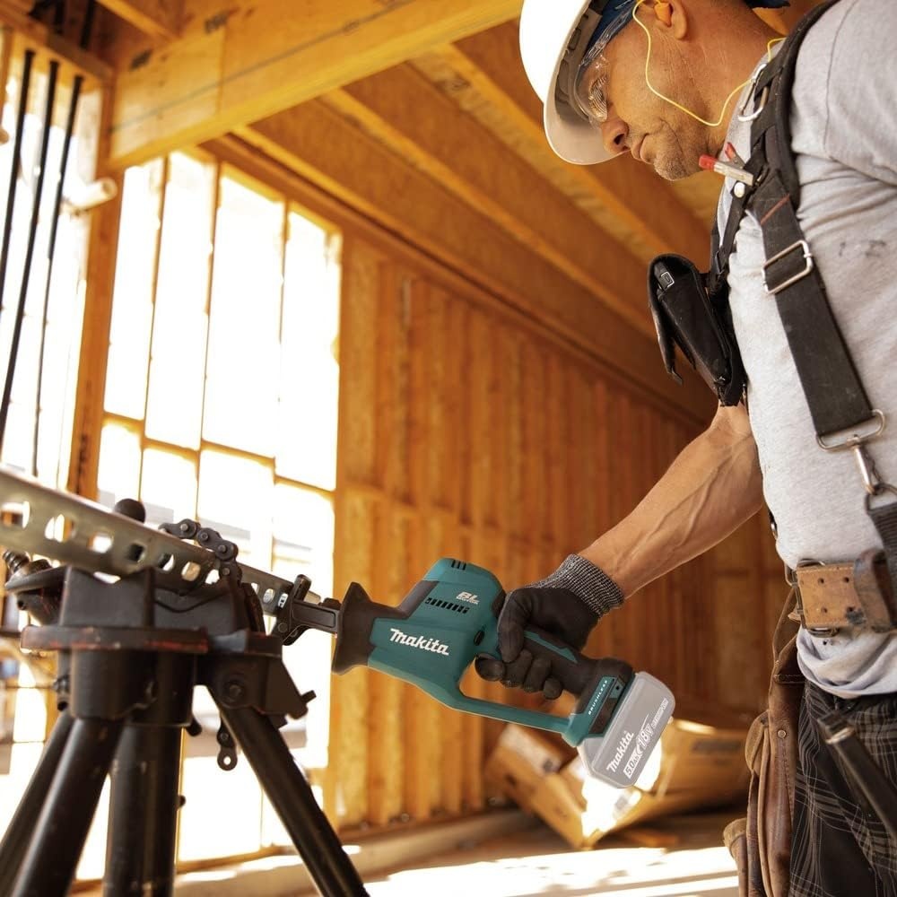 image:imageMakita XRJ08Z 18V LXT LithiumIon Brushless Cordless Compact OneHanded Recipro Saw Tool Only 78 Stroke 03 100 Spm Compact OneHand Design Keyless SpringAssist Blade Ejection 1438 OverallRecipro Saw