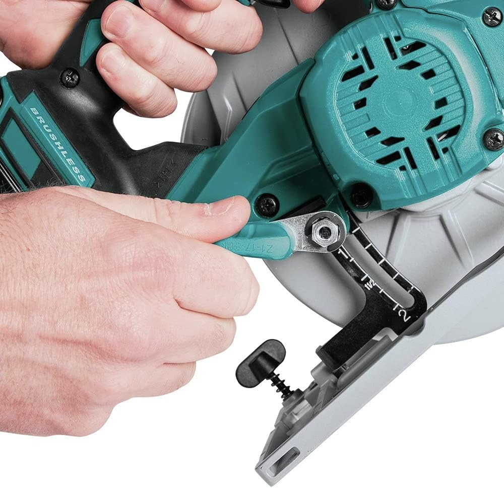 image:imageMakita XSH03Z 18V LXT LithiumIon Brushless Cordless 612 Circular Saw Tool Only0625 in