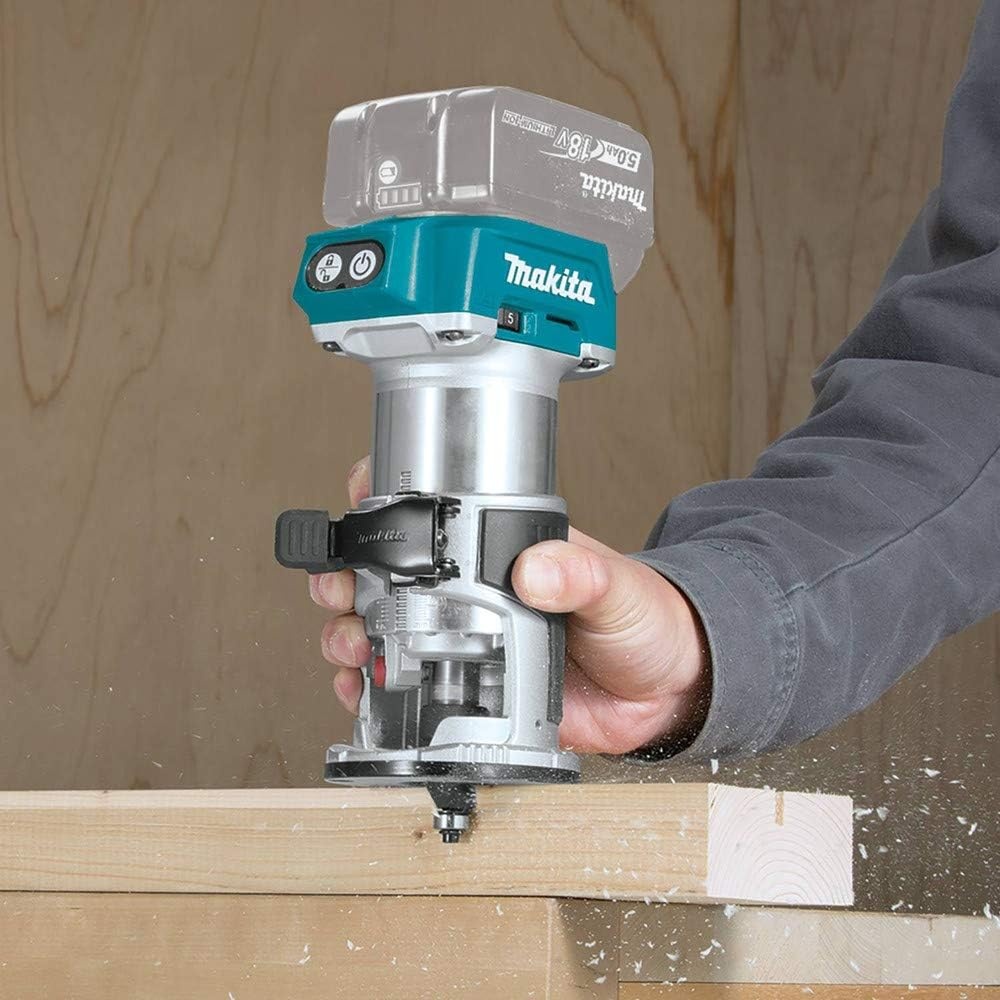 image:imageMakita XTR01T7 18V LXT LithiumIon Brushless Cordless Compact Router KitRouter Only