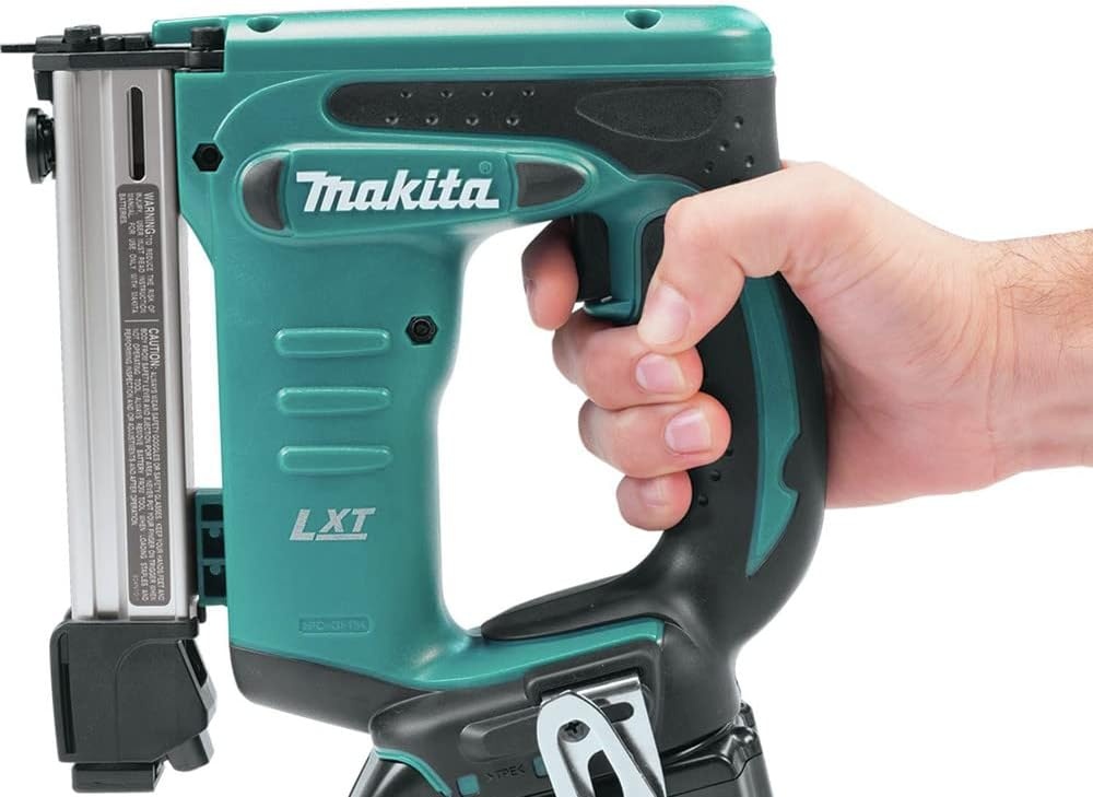 image:imageMakita XTS01Z 18V LXT Crown StaplerBare Tool