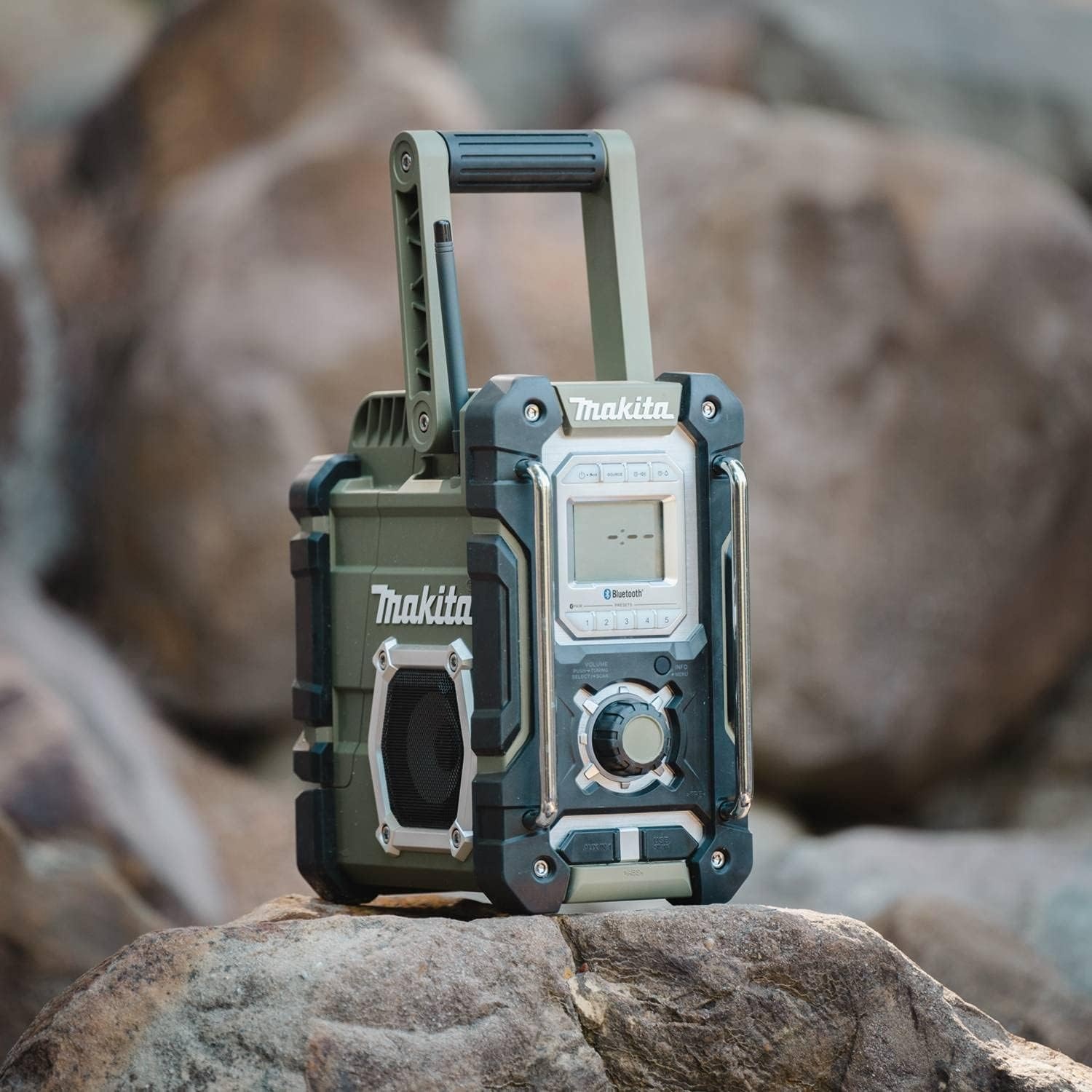 image:imageMakita ADRM06 Outdoor Adventure 18V LXT Bluetooth Radio Tool Only