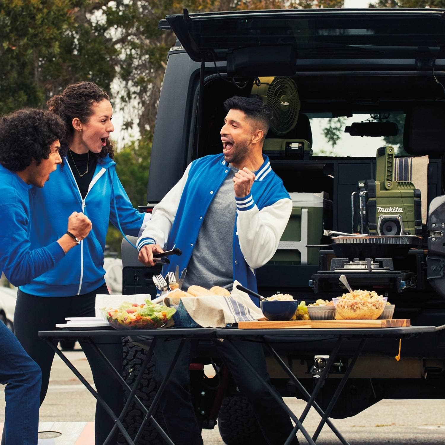 image:imageMakita ADRM06 Outdoor Adventure 18V LXT Bluetooth Radio Tool Only
