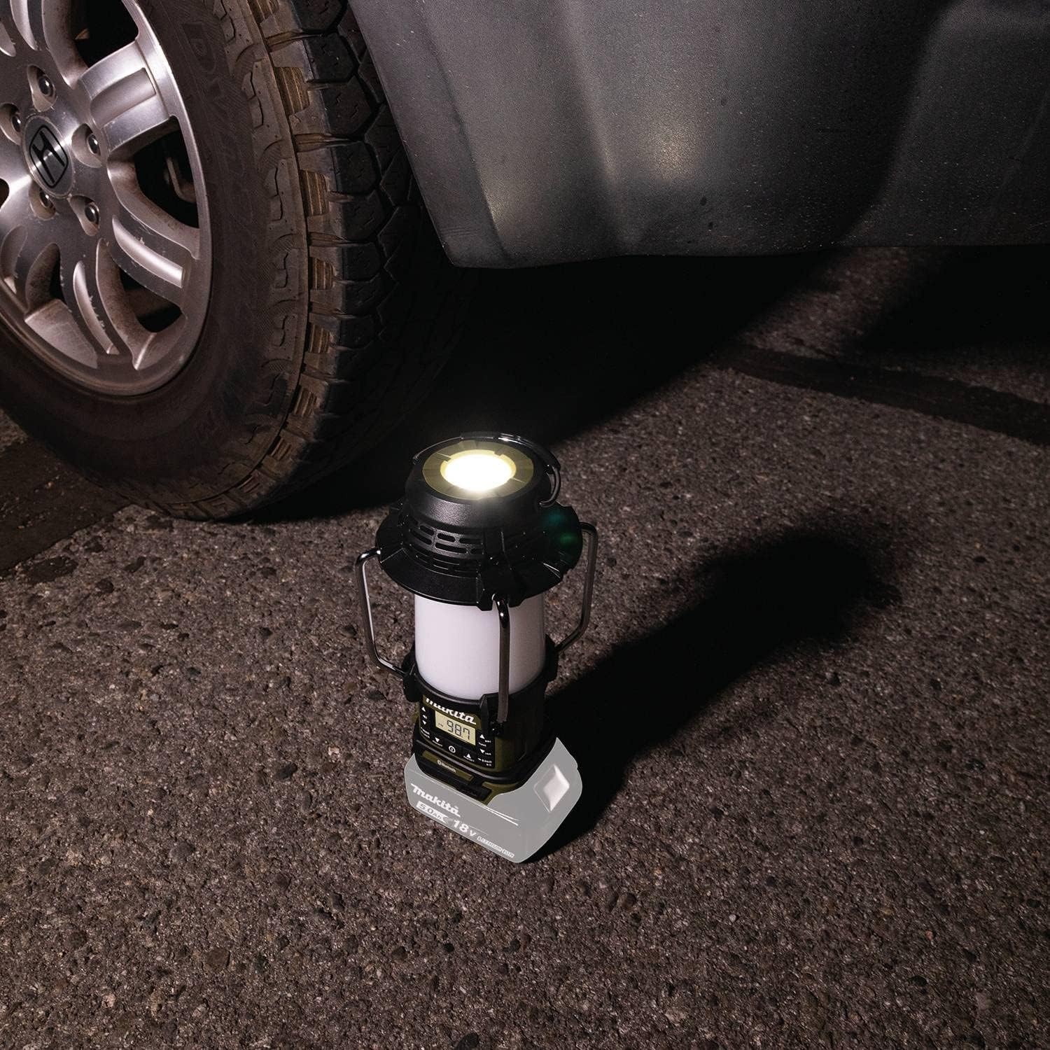image:imageMakita ADRM13 Outdoor Adventure 18V LXT Bluetooth Radio and LED Lantern Bluetooth Radio and LED Lantern