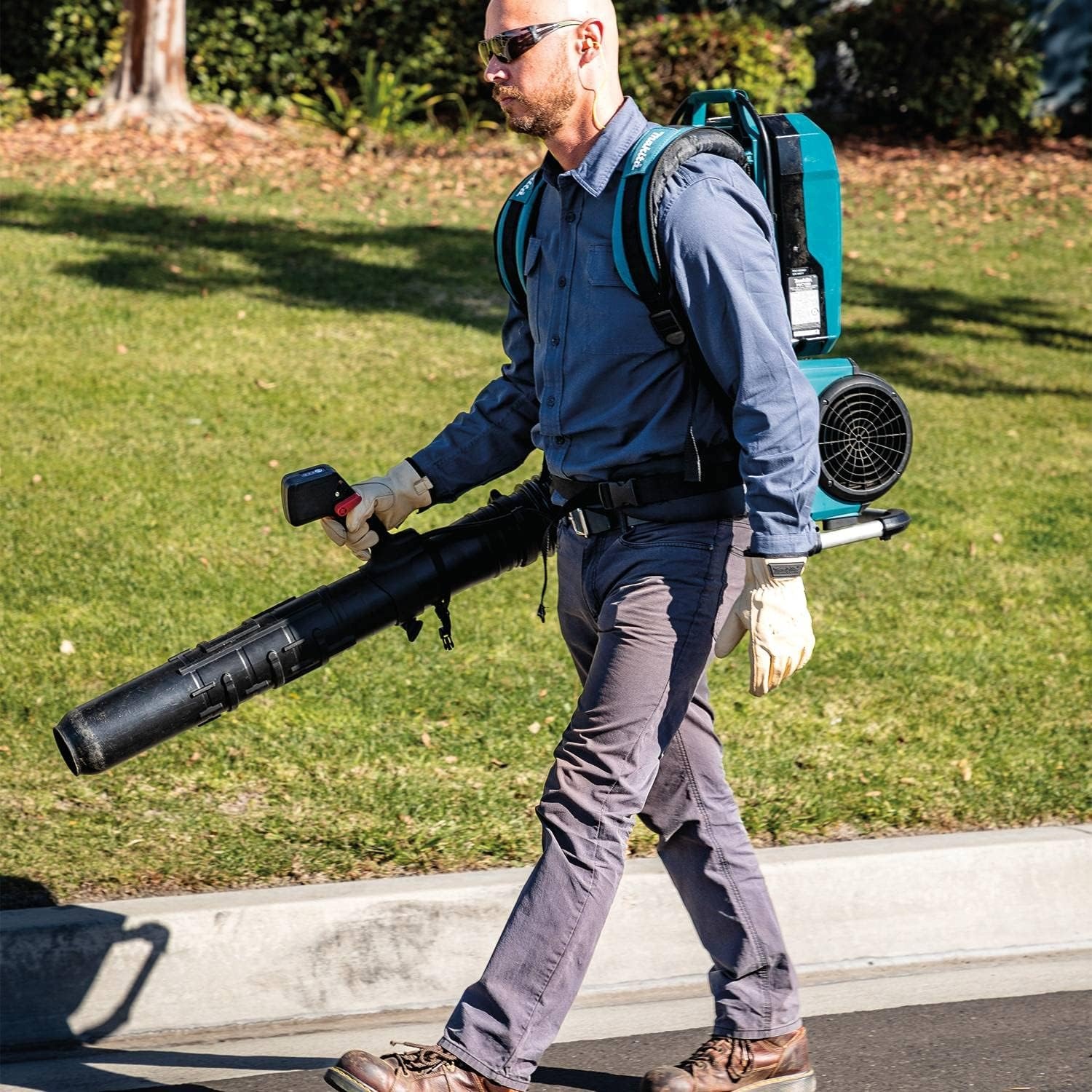 image:imageMakita CBU02Z 40V max ConnectX Brushless Backpack Blower Tool Only