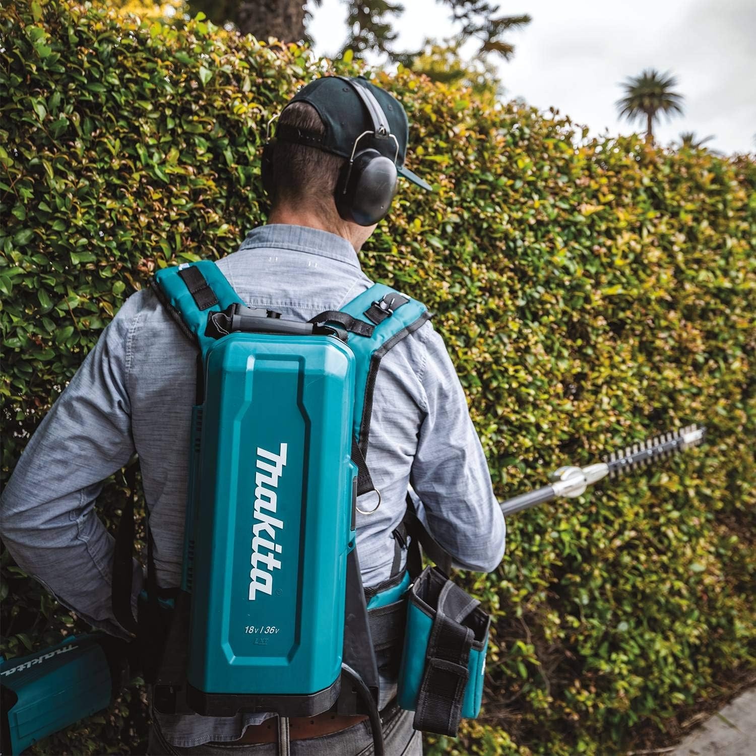 image:imageMakita PDC01 LXT and LXT X2 36V Portable Backpack Power Supply