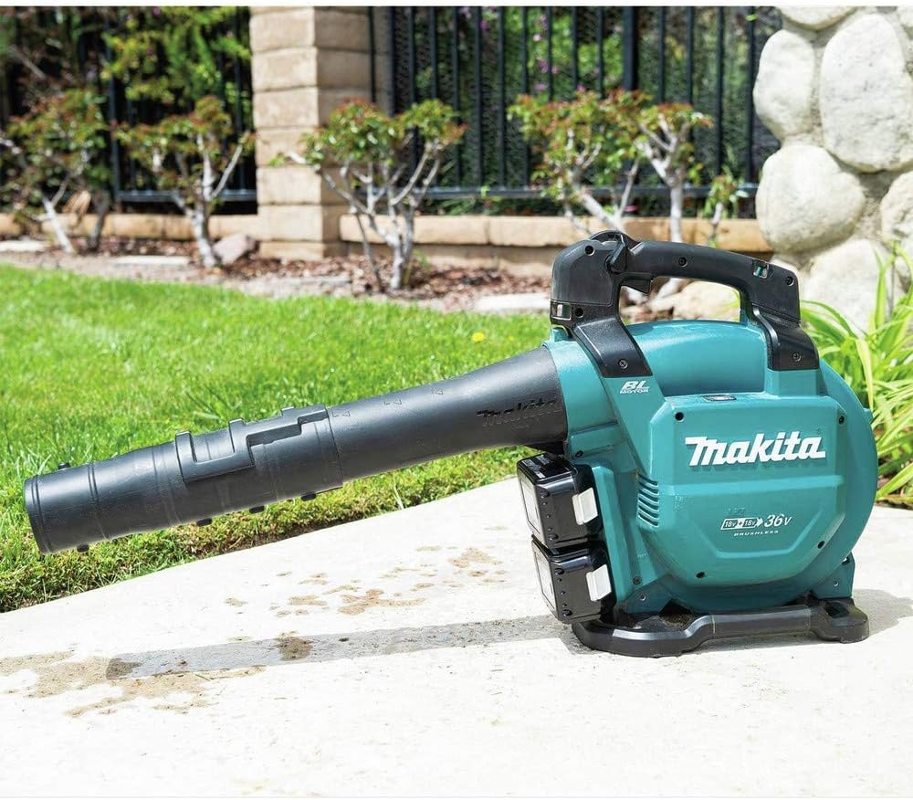 image:imageMakita XBU04PTV 36V 18V X2 LXT Brushless Blower Kit with Vacuum Attachment Kit 50AhBlower Kit