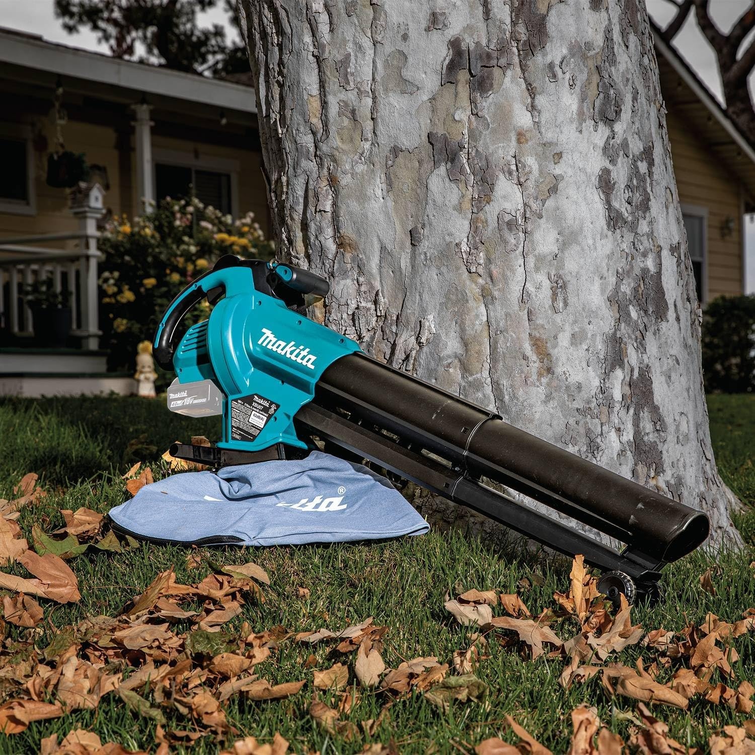 image:imageMakita XBU07Z 18V LXT Brushless BlowerVacuum Mulcher Tool Only Tool Only