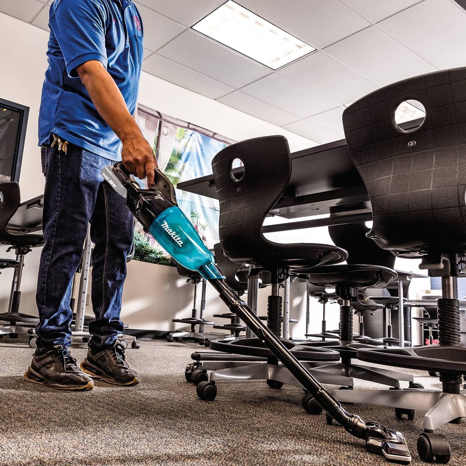 image:imageMakita XLC08ZB 18V LXT Lithiumion Compact Brushless Cordless Vacuum Trigger wLock Tool Only