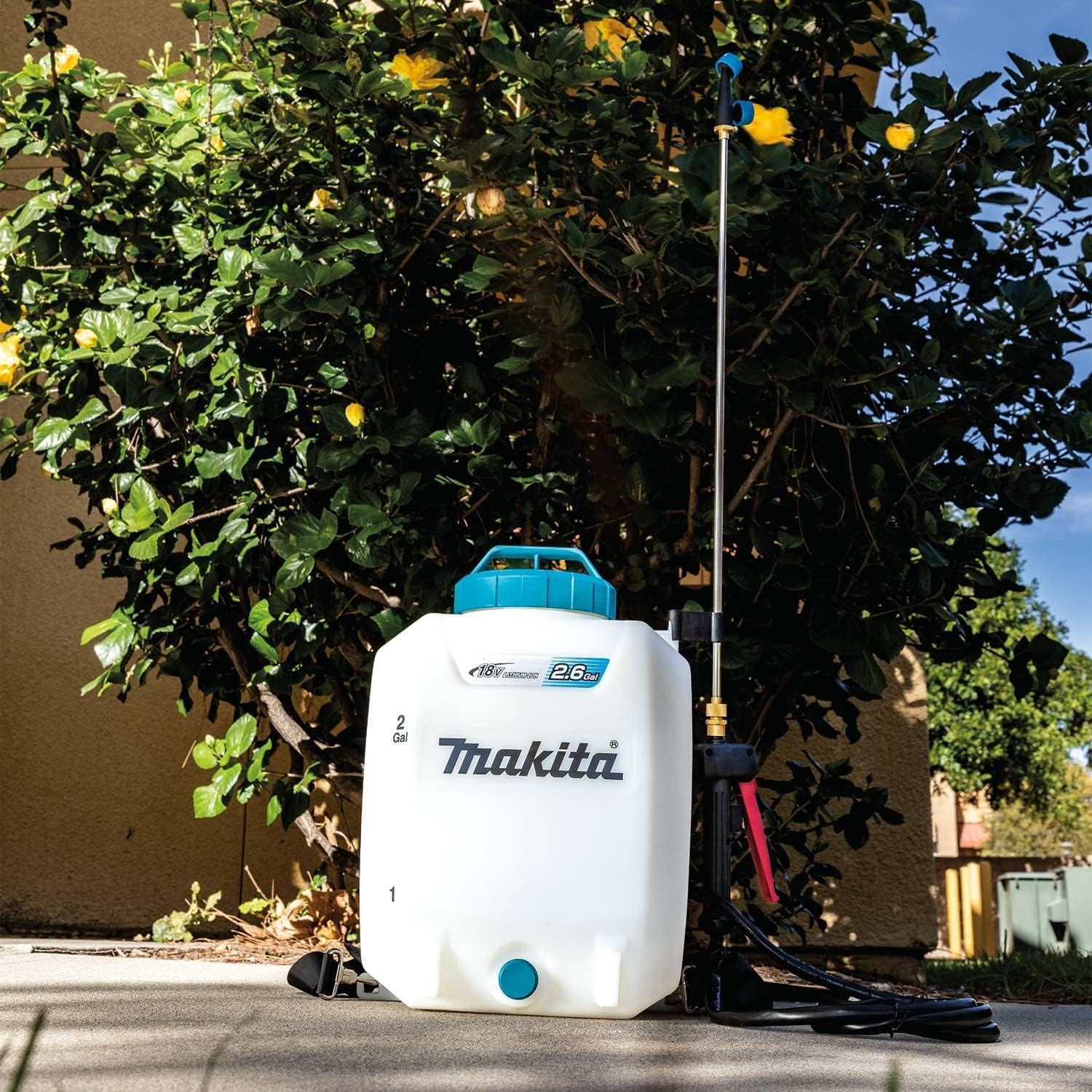 image:imageMakita XSU01SM1 18V LXT LithiumIon Cordless 26 Gallon Backpack Sprayer Kit 40Ah